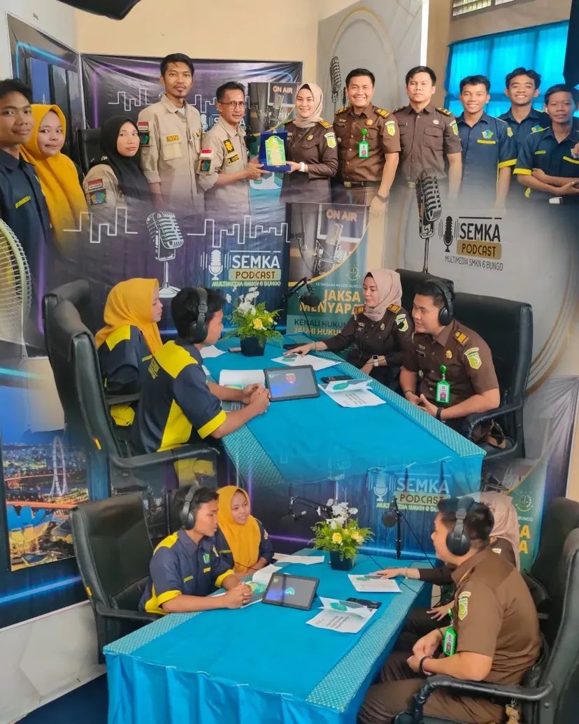 WhatsApp Image 2024-09-30 at 12.01.46 https://kejari-bungo.kejaksaan.go.id/wp-content/uploads/2024/09/WhatsApp-Image-2024-09-30-at-12.01.46.jpeg